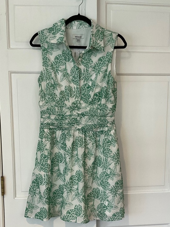 Kensie Dresses & Skirts - Kensie White Dress with Green Leaf Print Sleeveless Shirt Dress